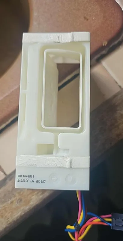 changement fenêtre sur frigo américain LG  à Saint Paul  Réunion